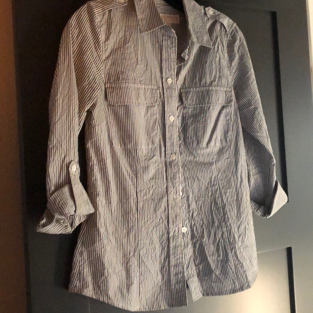 Micheal kors stripper button up top